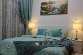 Newly furnished One Bedroom Apartment next to Metro & Beach in Marina Residence